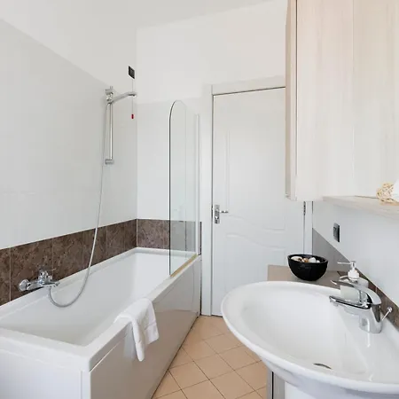 Hq Milano - Smart Aparthotel 2*