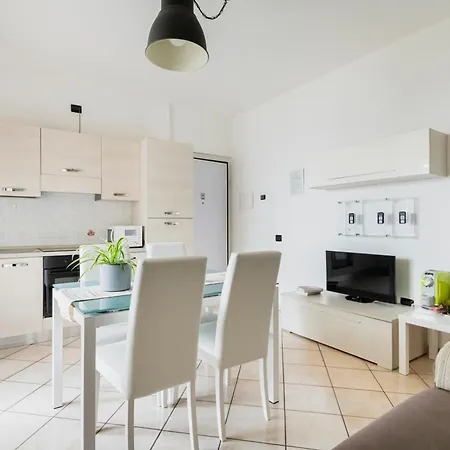 Aparthotel Hq Milano - Smart 2*
