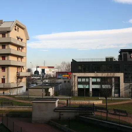 Hq Milano - Smart Aparthotel 3*